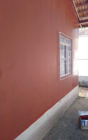 Casa à venda com 150m², 4 quartos e 3 vagas Casa à venda com 150m², 4 quartos e 3 vagasÁrea externa