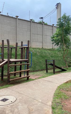 Apartamento à venda com 42m², 2 quartos e sem vagaÁrea comum - Playground