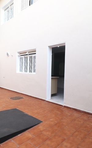 Casa para alugar com 300m², 9 quartos e 2 vagasÁrea de Serviço