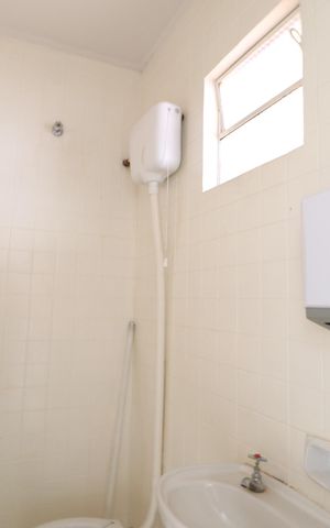 Casa para alugar com 300m², 9 quartos e 2 vagasBanheiro Social 2