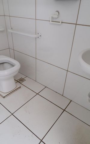Casa para alugar com 300m², 9 quartos e 2 vagasBanheiro Social 1