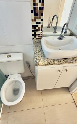 Apartamento à venda com 44m², 2 quartos e 1 vaga Apartamento à venda com 44m², 2 quartos e 1 vagaBanheiro Social