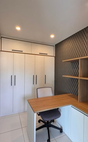 Apartamento à venda com 125m², 3 quartos e 2 vagas Apartamento à venda com 125m², 3 quartos e 2 vagasEscritório