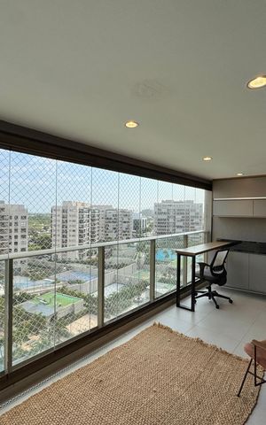 Apartamento à venda com 125m², 3 quartos e 2 vagas Apartamento à venda com 125m², 3 quartos e 2 vagasVaranda