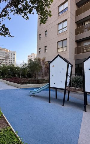 Apartamento à venda com 125m², 3 quartos e 2 vagas Apartamento à venda com 125m², 3 quartos e 2 vagasÁrea comum