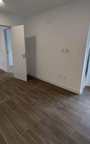 Apartamento à venda com 80m², 2 quartos e 2 vagas Apartamento à venda com 80m², 2 quartos e 2 vagasSala