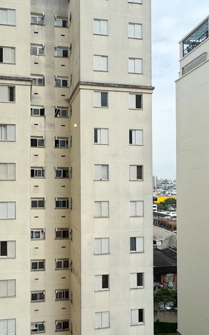 Apartamento à venda com 64m², 3 quartos e 1 vaga Apartamento à venda com 64m², 3 quartos e 1 vagaVista - Sacada