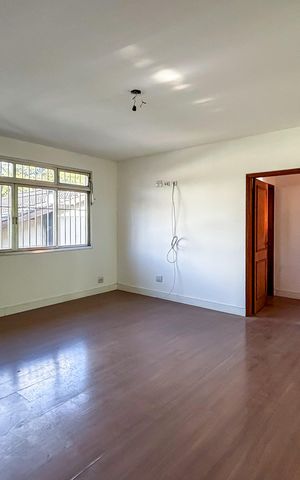 Casa para alugar com 625m², 4 quartos e 9 vagas