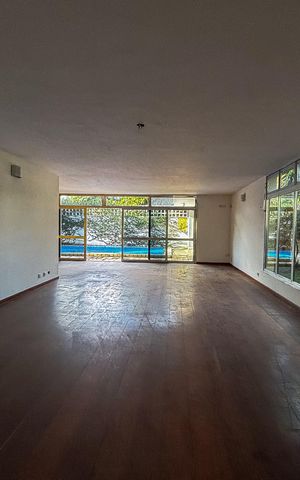 Casa para alugar com 625m², 4 quartos e 9 vagas