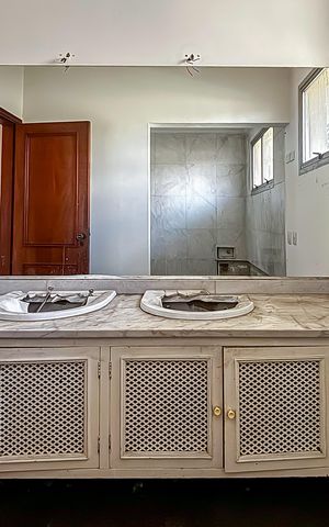 Casa para alugar com 625m², 4 quartos e 9 vagas