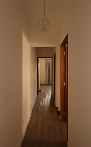 Casa à venda com 115m², 3 quartos e 2 vagasCorredor do segundo piso