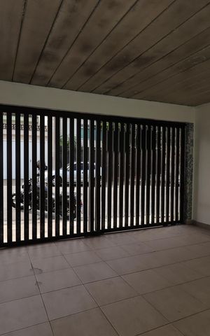 Casa à venda com 115m², 3 quartos e 2 vagasGaragem
