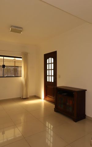 Casa à venda com 115m², 3 quartos e 2 vagasSala
