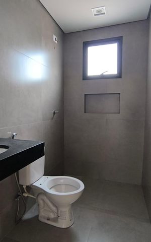 Apartamento para alugar com 68m², 2 quartos e 1 vaga Apartamento para alugar com 68m², 2 quartos e 1 vagaBanheiro do Quarto 1