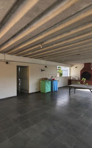 Casa à venda com 360m², 5 quartos e 3 vagas