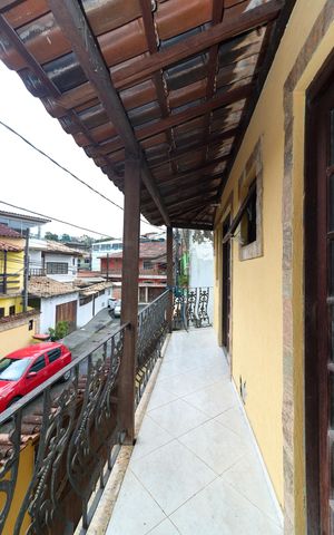Casa de condomínio à venda com 280m², 3 quartos e 2 vagas Casa de condomínio à venda com 280m², 3 quartos e 2 vagasSacada