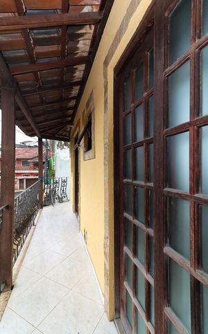 Casa de condomínio à venda com 280m², 3 quartos e 2 vagas Casa de condomínio à venda com 280m², 3 quartos e 2 vagasSacada