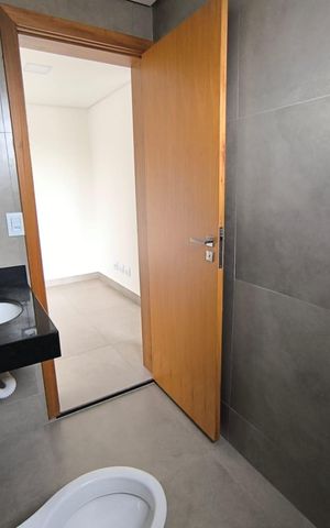 Apartamento para alugar com 68m², 2 quartos e 2 vagas Apartamento para alugar com 68m², 2 quartos e 2 vagasBanheiro do Quarto 2