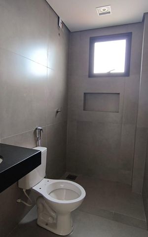 Apartamento para alugar com 68m², 2 quartos e 1 vaga Apartamento para alugar com 68m², 2 quartos e 1 vagaBanheiro do Quarto 2
