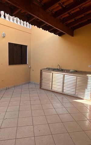 Casa à venda com 124m², 3 quartos e 2 vagas