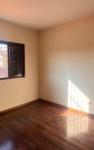 Casa à venda com 124m², 3 quartos e 2 vagas