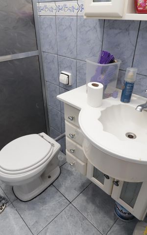 Casa à venda com 250m², 5 quartos e 3 vagasCasa 01 - Banheiro