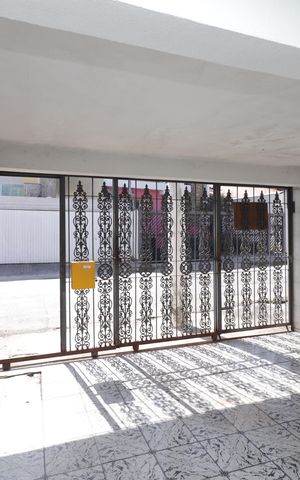 Casa à venda com 250m², 5 quartos e 3 vagasGaragem