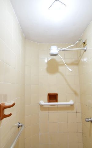 Apartamento para alugar com 75m², 2 quartos e sem vagaBanheiro de serviço