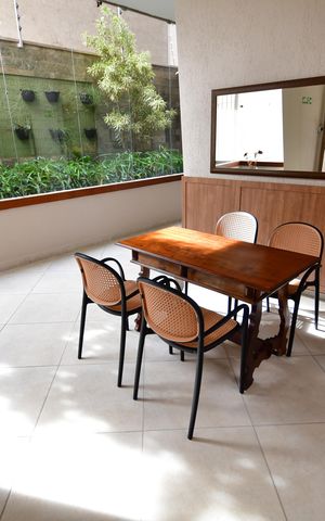 Apartamento para alugar com 75m², 2 quartos e sem vagaHall social