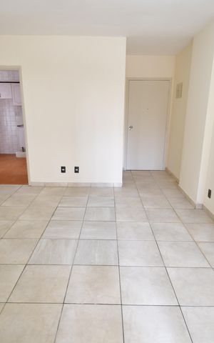 Apartamento para alugar com 75m², 2 quartos e sem vagaSala