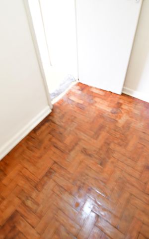 Apartamento para alugar com 75m², 2 quartos e sem vagaQuarto de Serviço