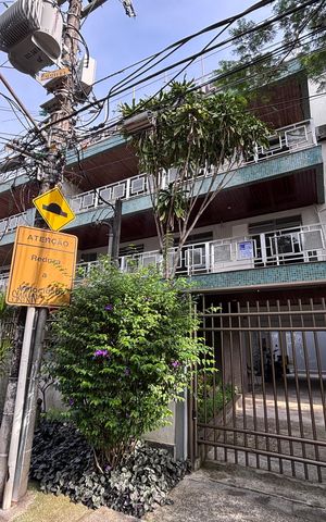 Apartamento para alugar com 82m², 2 quartos e 1 vaga Apartamento para alugar com 82m², 2 quartos e 1 vagaFachada
