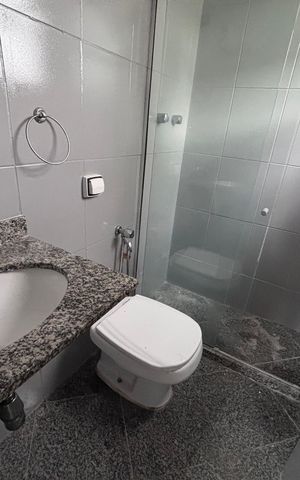 Apartamento para alugar com 82m², 2 quartos e 1 vaga Apartamento para alugar com 82m², 2 quartos e 1 vagaBanheiro do Quarto 1