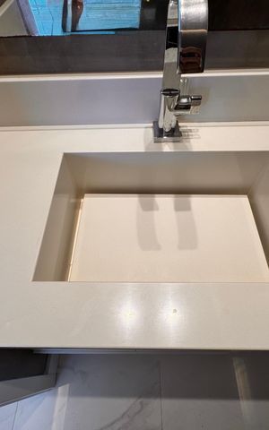 Apartamento à venda com 82m², 2 quartos e 1 vaga Apartamento à venda com 82m², 2 quartos e 1 vagaLavabo