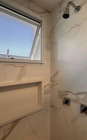 Apartamento à venda com 82m², 2 quartos e 1 vaga Apartamento à venda com 82m², 2 quartos e 1 vagaSuíte - Banheiro