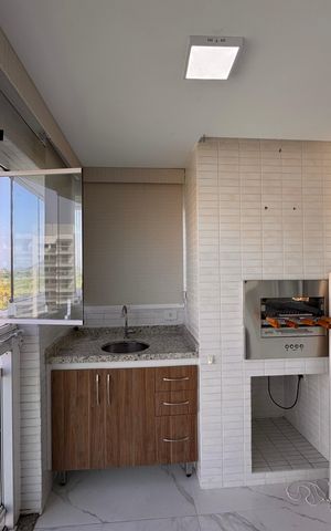 Apartamento à venda com 82m², 2 quartos e 1 vaga Apartamento à venda com 82m², 2 quartos e 1 vagaVaranda