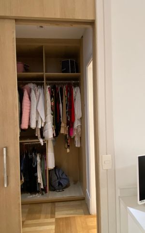 Casa à venda com 600m², 4 quartos e 8 vagas Casa à venda com 600m², 4 quartos e 8 vagasSuíte 1