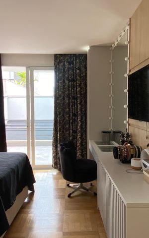 Casa à venda com 600m², 4 quartos e 8 vagas Casa à venda com 600m², 4 quartos e 8 vagasSuíte 3