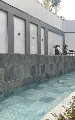 Casa à venda com 600m², 4 quartos e 8 vagas Casa à venda com 600m², 4 quartos e 8 vagasÁrea externa
