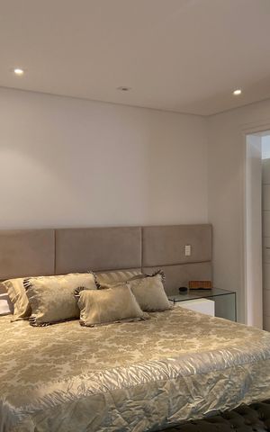 Casa à venda com 600m², 4 quartos e 8 vagas Casa à venda com 600m², 4 quartos e 8 vagasSuíte master