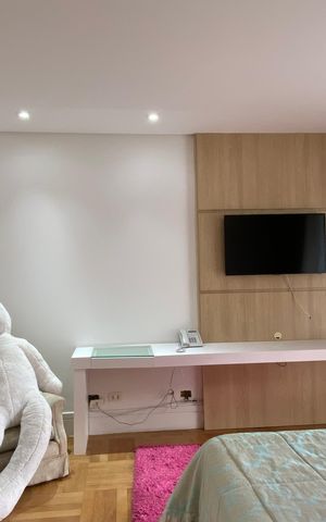 Casa à venda com 600m², 4 quartos e 8 vagas Casa à venda com 600m², 4 quartos e 8 vagasSuíte 2