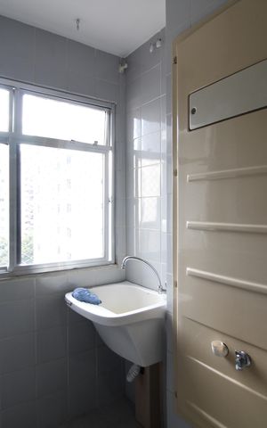 Apartamento à venda com 73m², 2 quartos e 1 vagaÁrea de Serviço