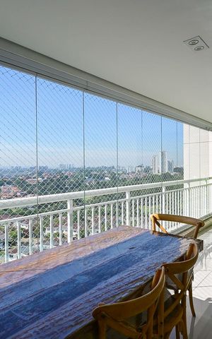 Apartamento à venda com 141m², 3 quartos e 2 vagasVaranda