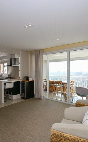 Apartamento à venda com 141m², 3 quartos e 2 vagasSala