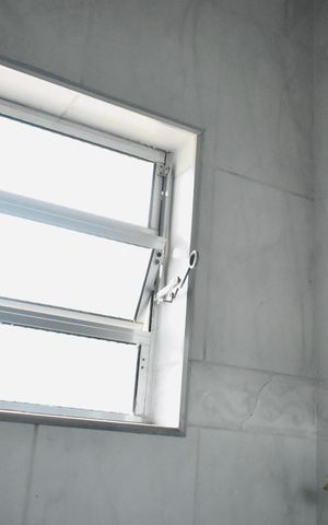 Casa à venda com 430m², 2 quartos e 3 vagas Casa à venda com 430m², 2 quartos e 3 vagasCasa fundos