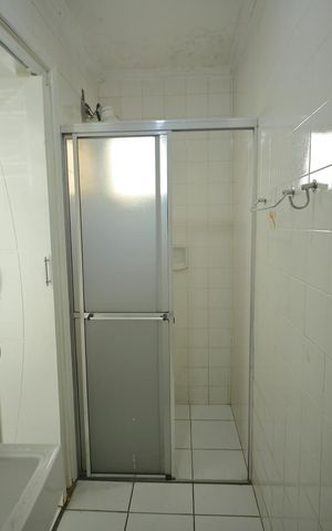 Casa à venda com 236m², 5 quartos e 2 vagasBanheiro de serviço 