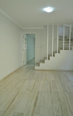 Casa à venda com 236m², 5 quartos e 2 vagasSala de jantar 