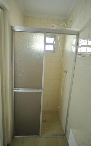 Casa à venda com 236m², 5 quartos e 2 vagasBanheiro da Suíte da edícula 