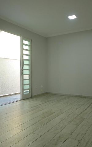 Casa à venda com 236m², 5 quartos e 2 vagasSala de estar 
