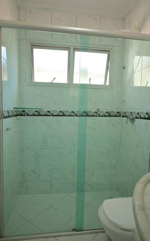 Casa à venda com 236m², 5 quartos e 2 vagasBanheiro da  Suíte 
